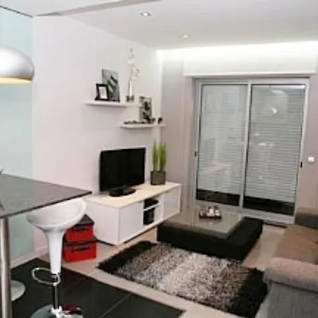 Apartamento Avenida Da Liberdade Flat Near Praca Republica Safaris Center